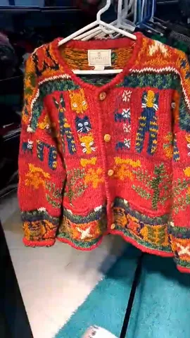 Crazy Sweaters (16Pcs)