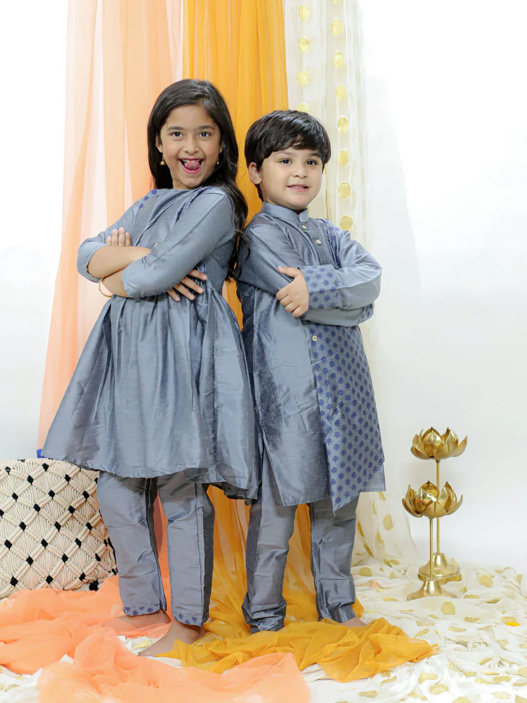 Jashvi Grey Silk Blend Ethnic Print Kurta Pyjama Sibling Set