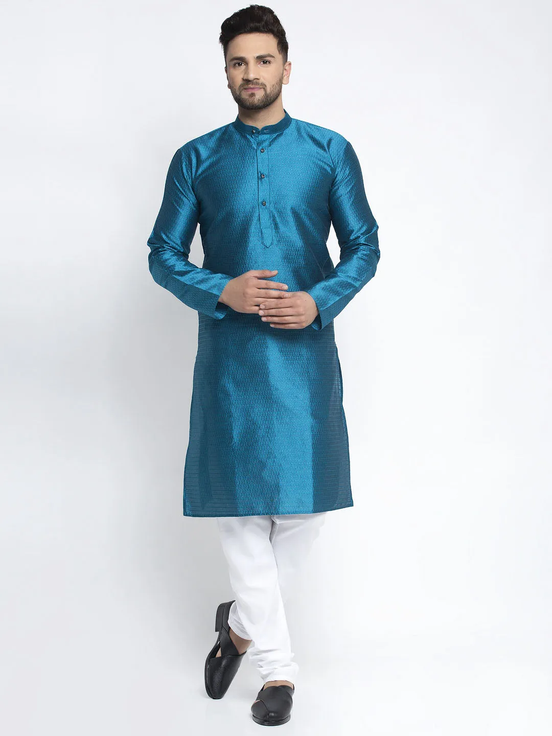 Jashvi Men Blue & White Woven Design Kurta with Pyjamas