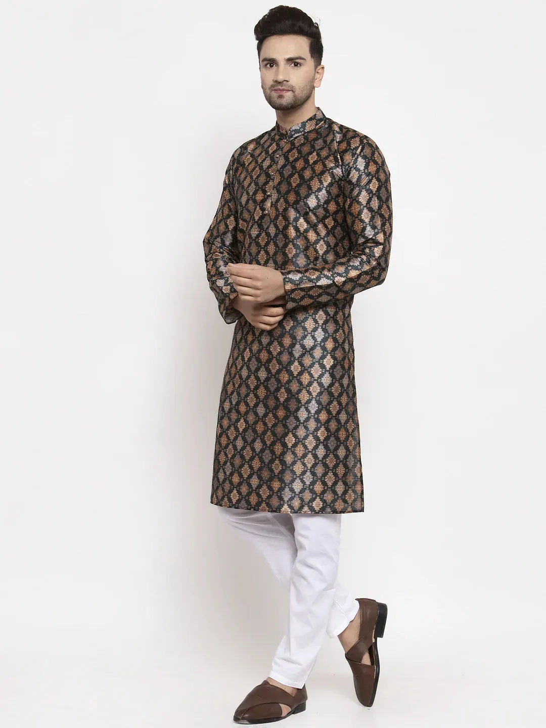 Men Black Printed Kurta With Pyjamas