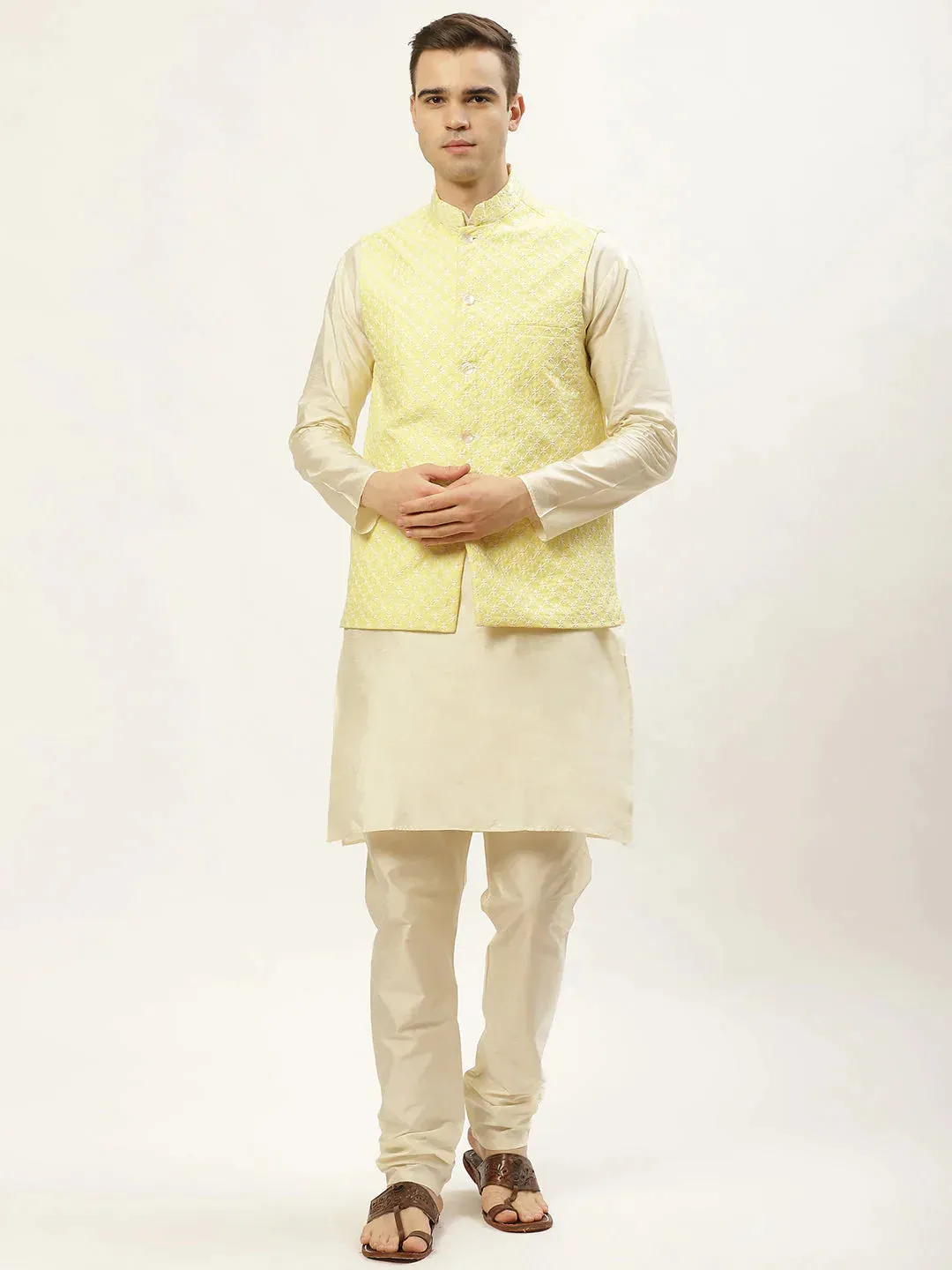 Men'S Embroidered Nehru Jacket & Kurta Pyjama