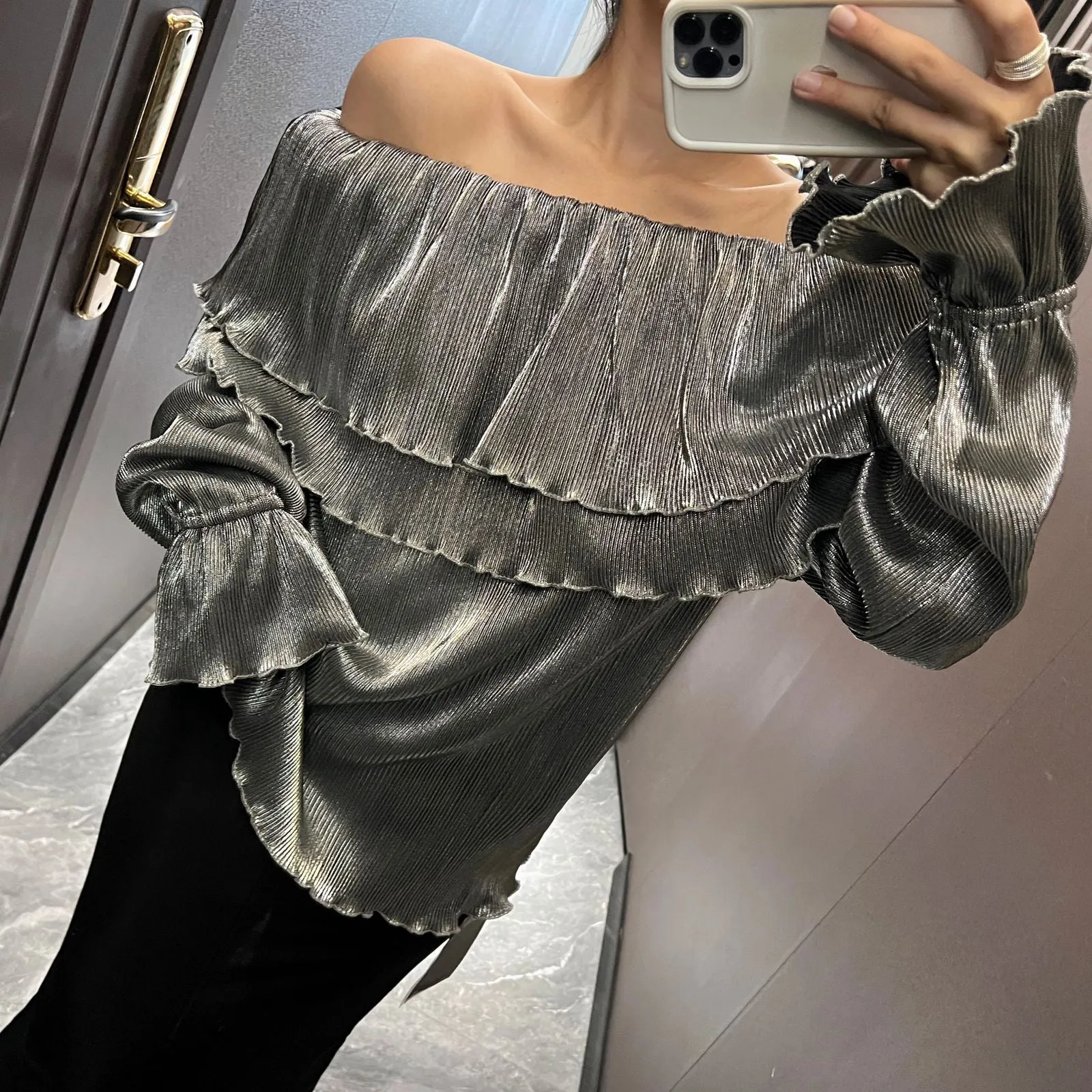 Metallic pleated top