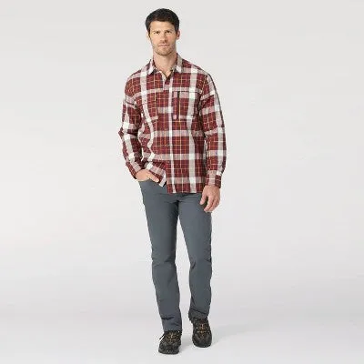 New - Wrangler Men's Regular Fit ATG Plaid Long Sleeve Button-Down Shirt - Red/White M