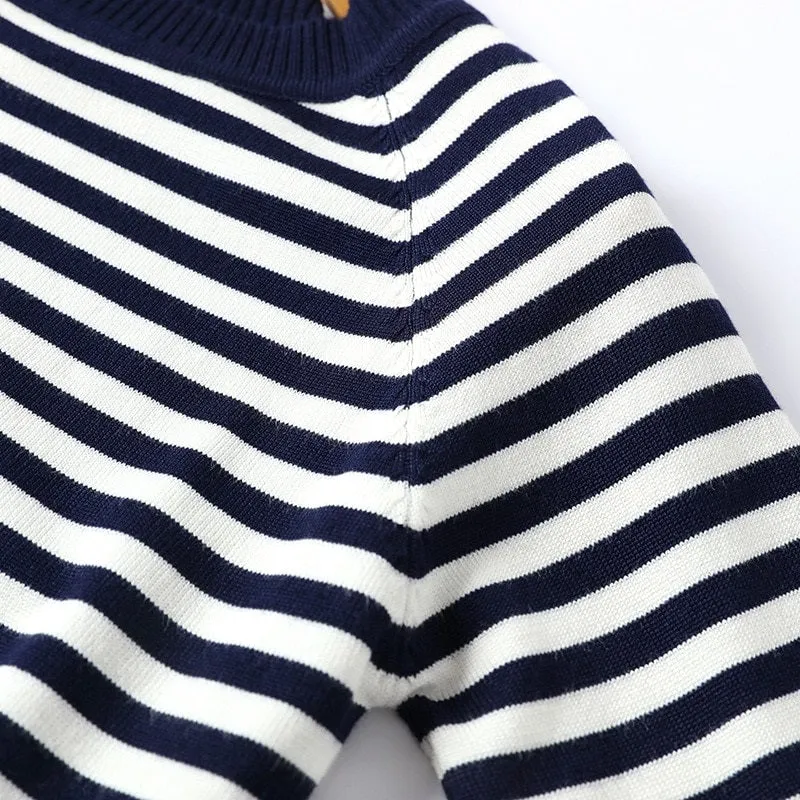 Winter Fashion Striped Pattern Knitted Long Sleeve Pullover Sweaters