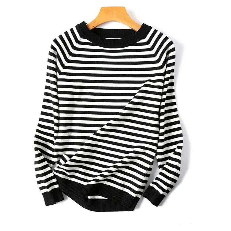 Winter Fashion Striped Pattern Knitted Long Sleeve Pullover Sweaters