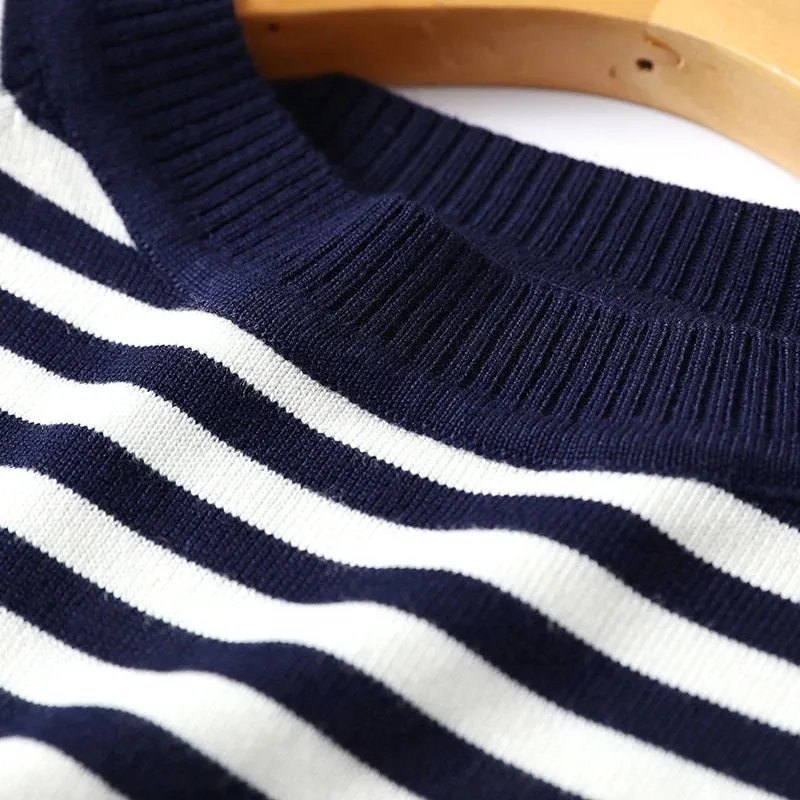 Winter Fashion Striped Pattern Knitted Long Sleeve Pullover Sweaters